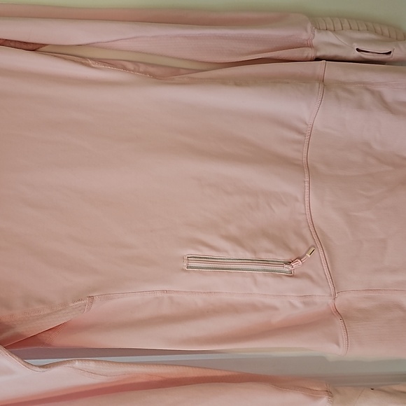 311. Lululemon Stay on Course Pullover - Picture 6 of 11